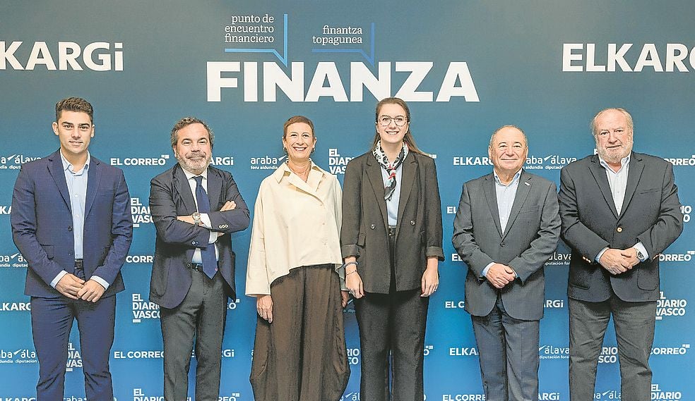 Ander Larrinaga, Pascal Gómez, Maite Maqueda, María Nanclares, Iñaki Nubla y Roberto Larrañaga.