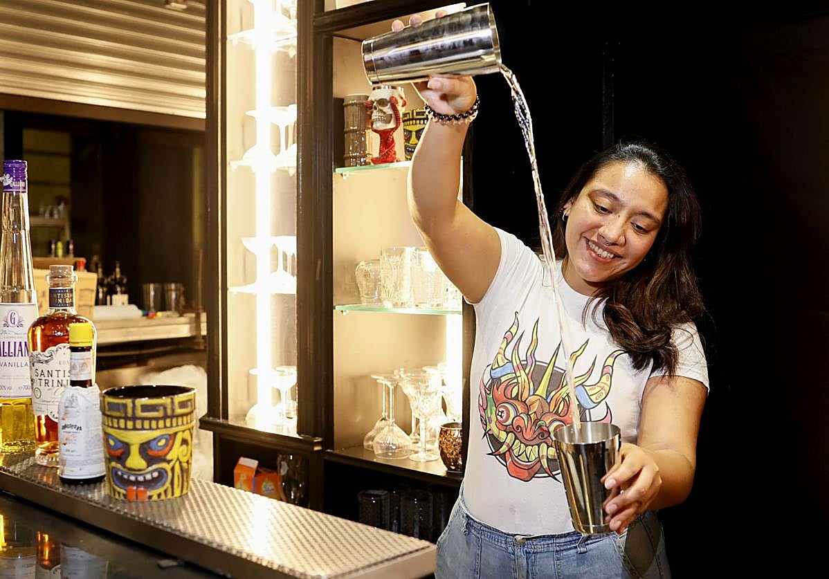 Los cócteles del diablo peruano en el Casco Viejo