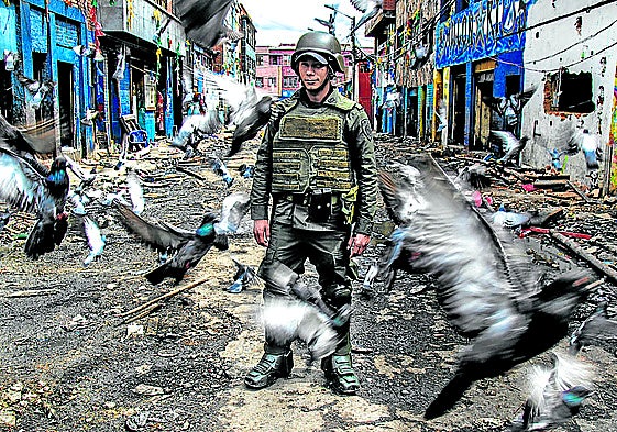 'La caída del Bronx' (2016), un espacio maldito del centro de Bogotá cuyas ruinas se están transformando en apartamentos de lujo.