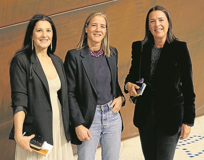 Gemma Arias, Ines Aguirrezabal y Teresa Aguirrezabal.