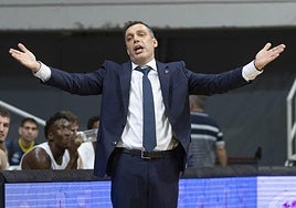 Paolo Galbiati gesticula durante el encuentro disputado este domingo en Murcia.