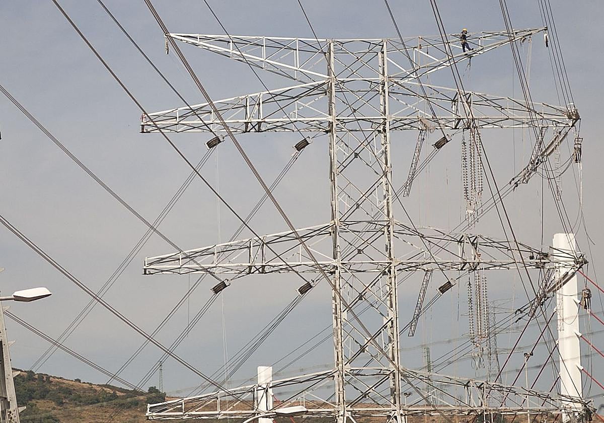 Las asociaciones empresariales reclaman una revisión de las reglas a la CNMC.