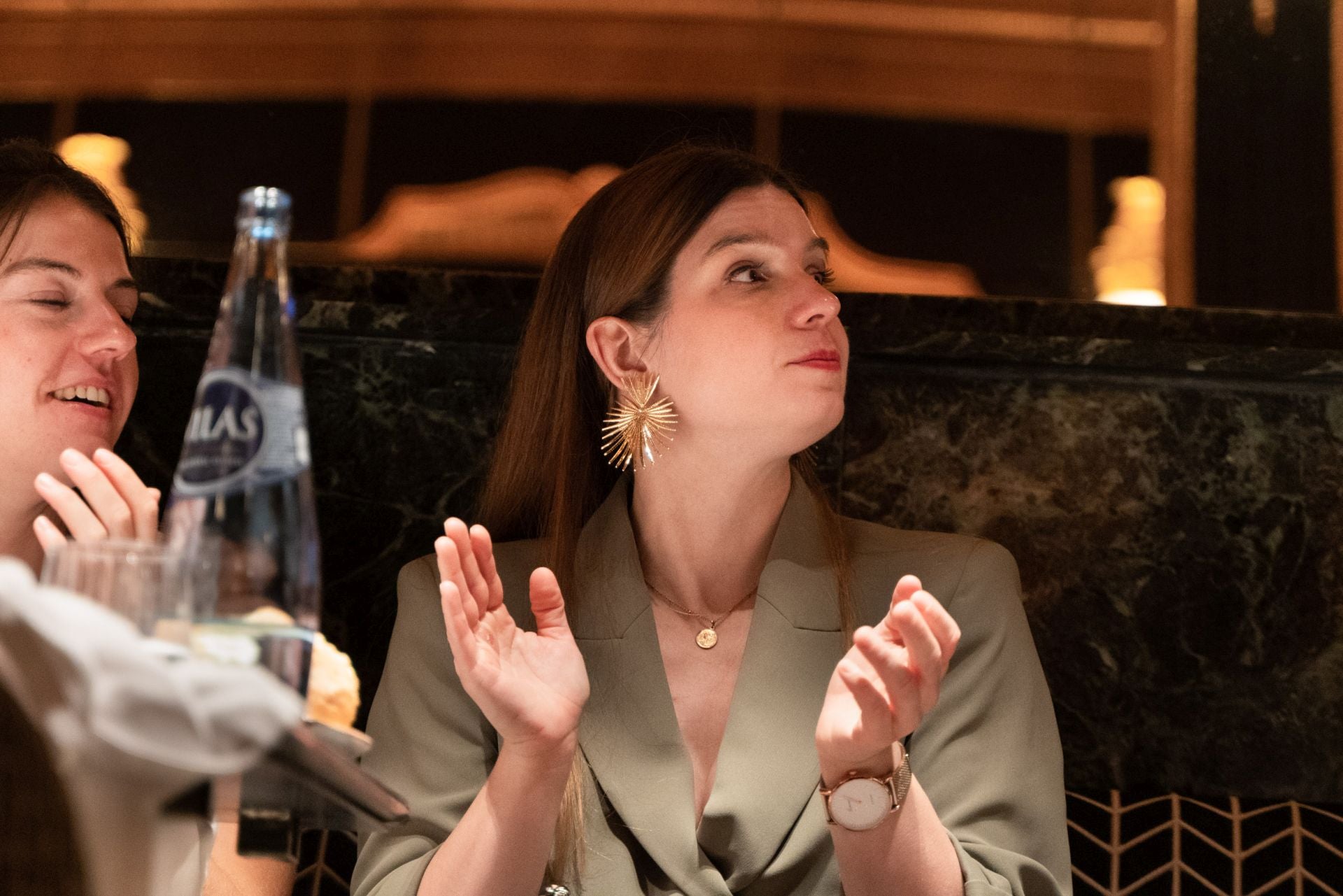 Acrobacias, danza del vientre... llegan las cenas temáticas a este restaurante de Bilbao