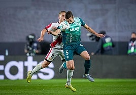 Pacheco se adelanta a Alemao.