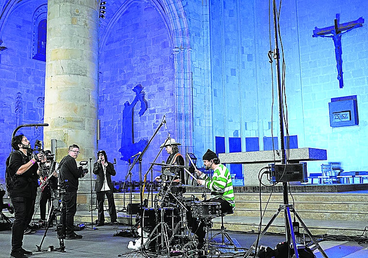 Depresión Sonora, junto con Alcalá Norte, fueron los encargados de inaugurar las sesiones 'Live on KEXP in Bilbao'.