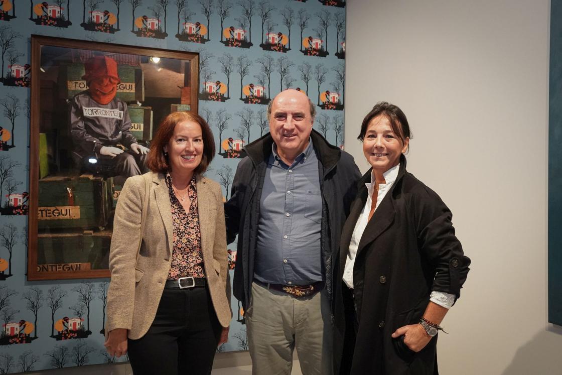 María Eugenia Guinea, Bosco Olabarri y Enriqueta Arbeco.