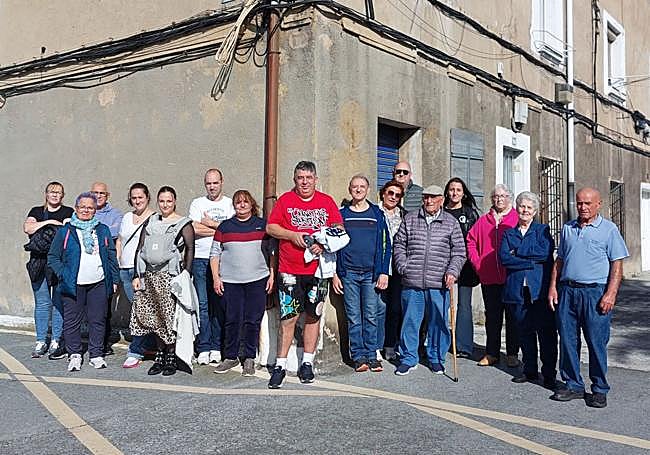 Una treintena de familias de El Roble esperan desde hace décadas a ser realojados.