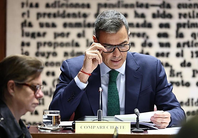 Las gafas de Sánchez son el mensaje