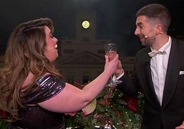 Gabriel Rufián y Vito Quiles; Simón Pérez y Silvia Charro; Alonso y Lobato... trolean a TVE en su encuesta para las Campanadas