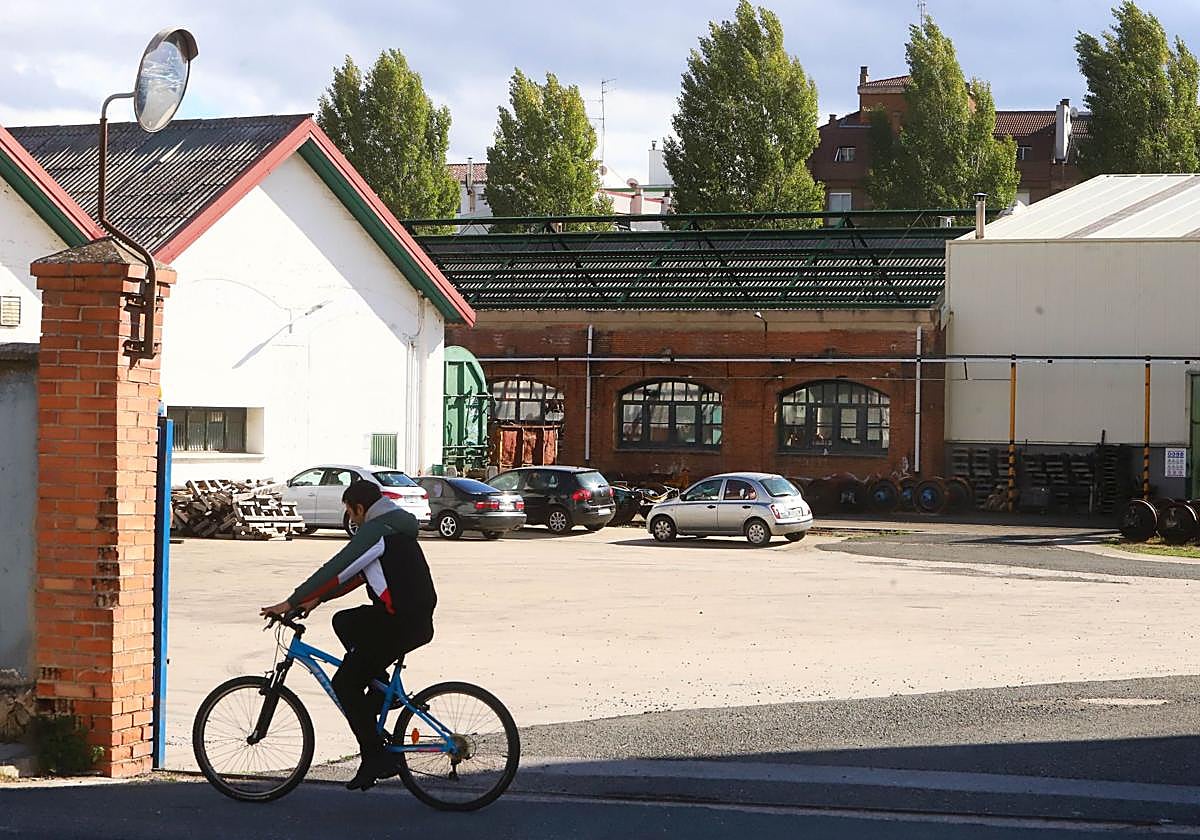 La empresa pública ha fijado el cierre para el 30 de junio del próximo ejercicio.