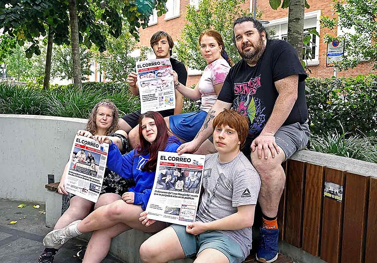 Los cuatrillizos de Barakaldo: de preparar 24 biberones al día a enfrentarse a cuatro adolescentes