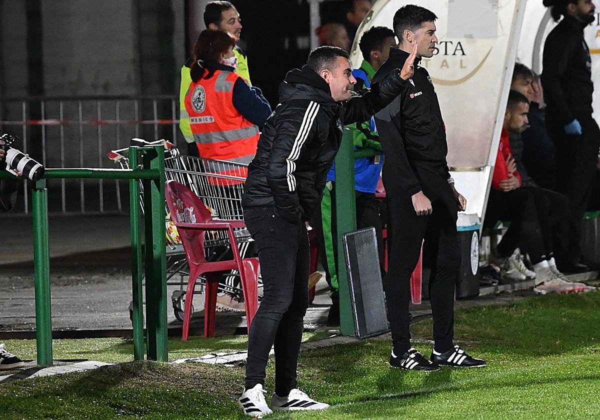 El técnico asegura que tomó nota de la participación de sus futbolistas en Astorga.