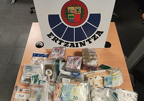 Dos detenidos en Gernika con más de 3 kilos de hachís y pequeñas cantidades de speed y marihuana
