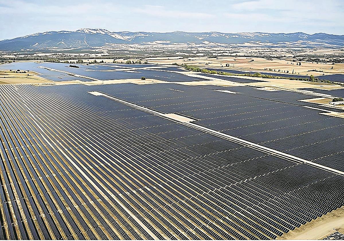 Alpha, una de las cuatro centrales que levanta Solaria en la comarca de La Bureba, con 200 megavatios ya está terminada