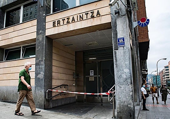 Comisaría de la Ertzaintza en Zabalburu.