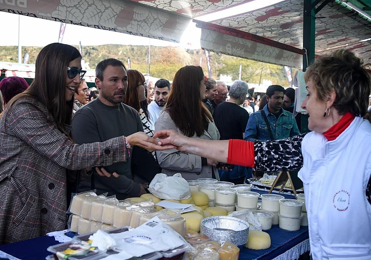 Una de las productoras de la feria de La Arboleda.