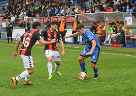 El Arenas también pierde en casa del colista