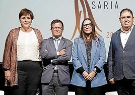 Isabel Mendiguren, Julen Elgeta, Begoña Pedrosa y Jon Labaka