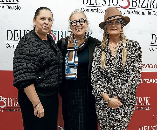 Nerea Enbeita, Joseba Mariezkurrena y Ana Belén Martínez.
