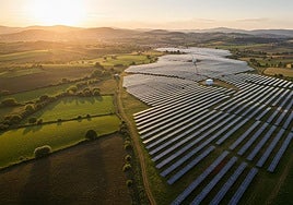 Una vez se pongan en marcha las placas, Ekienea se convertirá en el mayor parque fotovoltaico de Euskadi