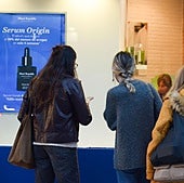 El sérum vasco viral para las arrugas regresa renovado y aterriza con tienda efímera en Bilbao