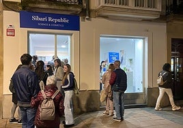 Sibari Republic aterriza con tienda efímera en Vitoria este jueves.