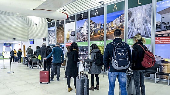 Foronda despega a Madrid y Barcelona con el reto de llegar a los 500.000 viajeros