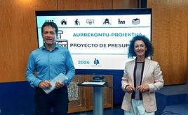 El alcalde de Basauri, Asier Iragorri, y la concejala de Hacienda, Berta Montes presentan las Cuentas.