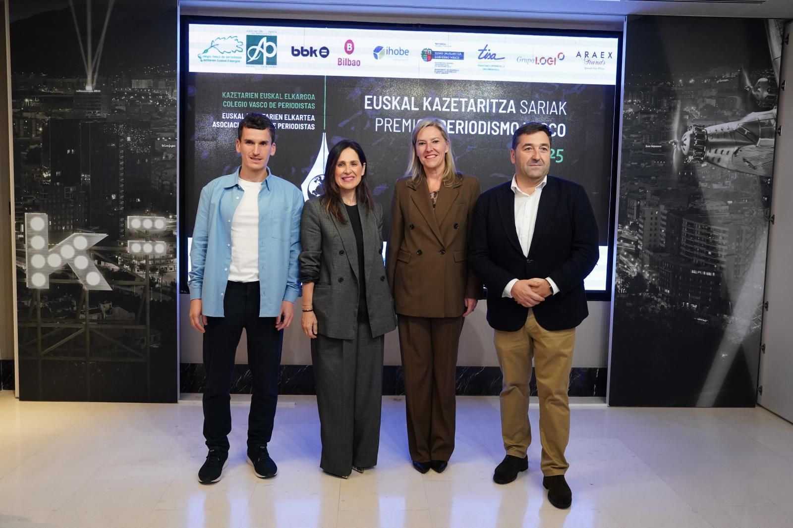 Koldo Bilbao, Bakartxo Tejeria, Ana Otadui y Josu Bilbao.