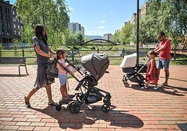 Las ayudas de 200 euros al mes por hijo se extenderán hasta los 4 años.