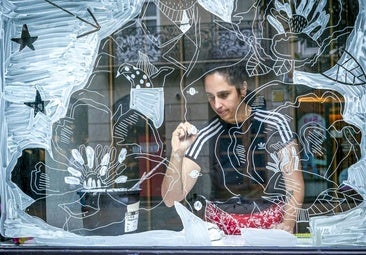 Fallece Amaia Arrazola, la joven ilustradora que coloreó Vitoria