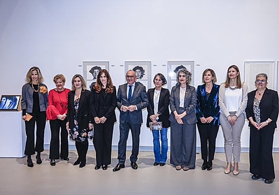 Zuriñe Ortiz de Latierro, Ana del Val, Irma Basterra, Maider Etxebarria, Ramiro González, Beatriz Herráez, Ibone Bengoetxea, Sonia Díaz de Corcuera, Silvia García de Garayo e Inma Sánchez.
