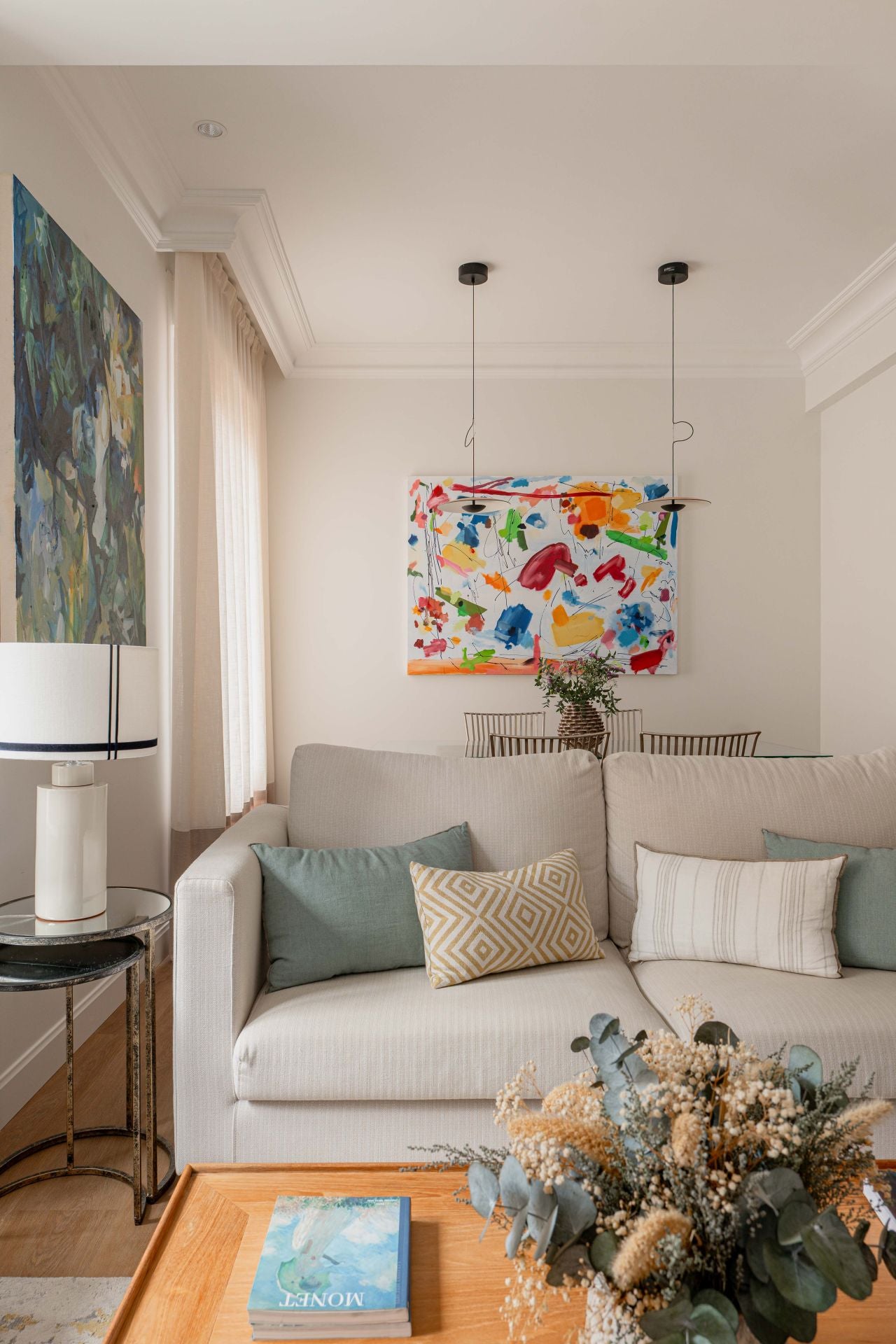 De espacio cerrado a hogar luminoso: la metamorfosis de un piso en Bilbao para una familia con dos niños