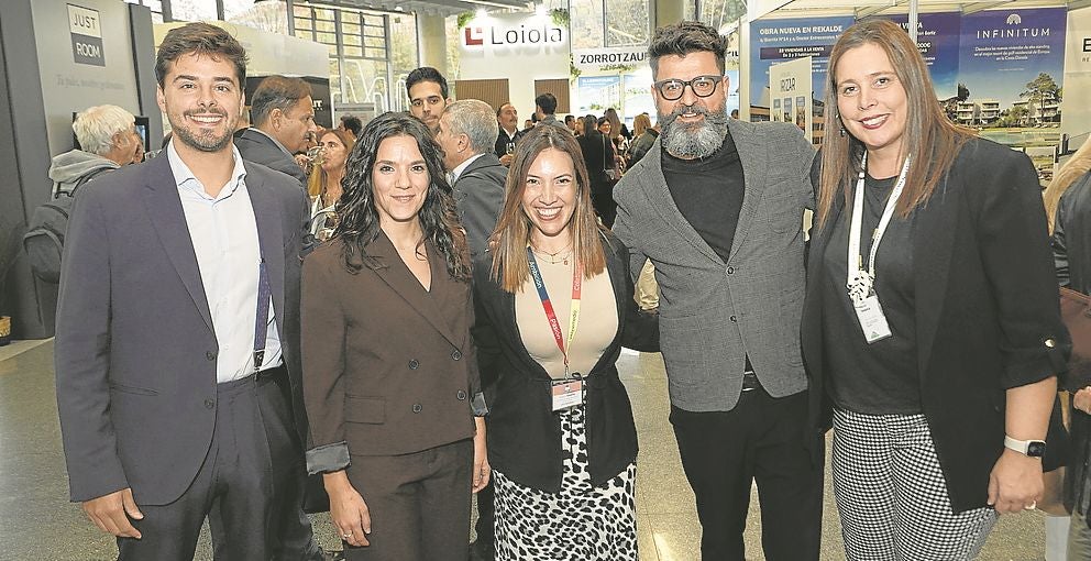Alberto Tellería, Edurne Molla, Bianca Ferreira, Ricardo Fortea y Jéssica Lamas.