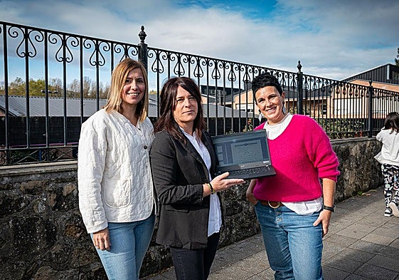 Jessika Bermejo, Aitziber Gorostiza y Leire Aldazabal en el CEIP Amorebieta Larrea.