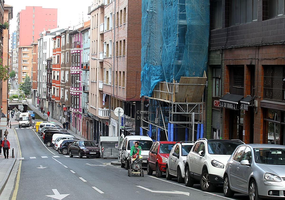 El desahucio está programado en Lehendakari Agirre, 82, de Basauri.