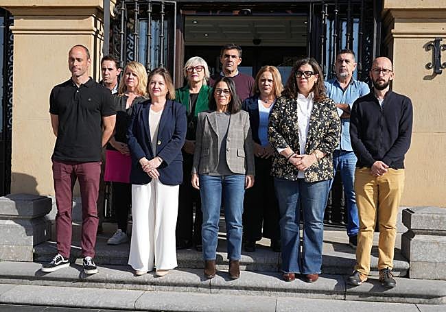 Reunion de la Corporación municipal de Getxo para conmemorar el Día de la Memoria