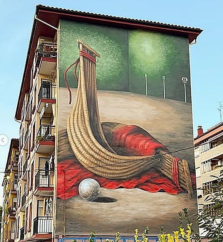 El homenaje a la cesta punta que luce en Markina, tercer mejor mural del mundo de octubre
