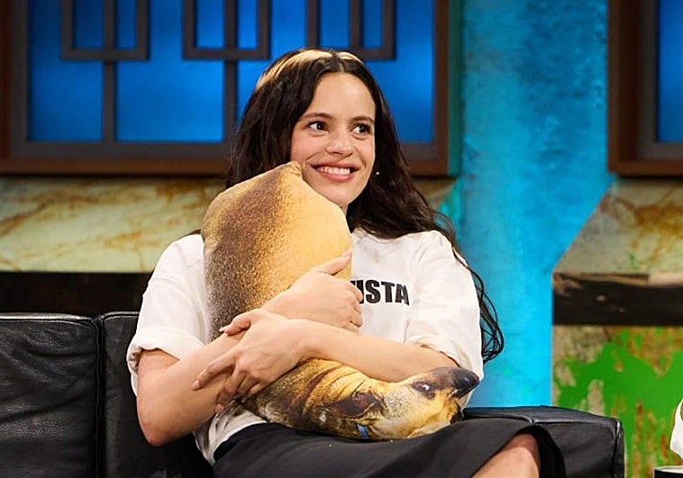 La insólita respuesta de Rosalía a la pregunta de sexo en 'La Revuelta'