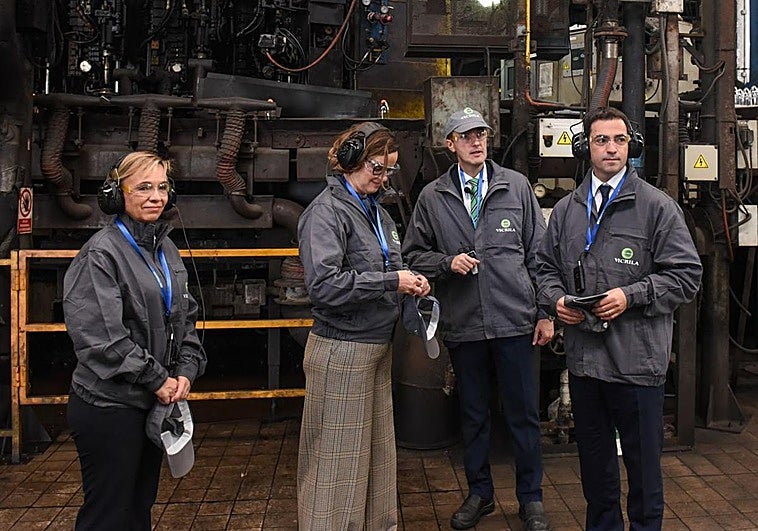 Pradales reivindica en el 135 aniversario de Vicrila la «apuesta de país» por el arraigo empresarial vasco