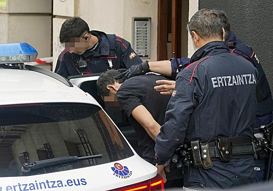 La Ertzaintza difunde por primera vez un informe de delitos con el origen de los autores