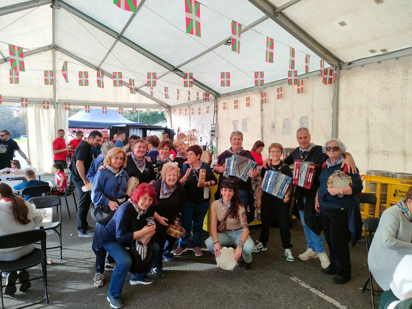 Arrekatxutxa animará el triki-poteo de la tarde.