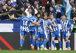 Los albiazules celebran un gol ante el Espanyol.