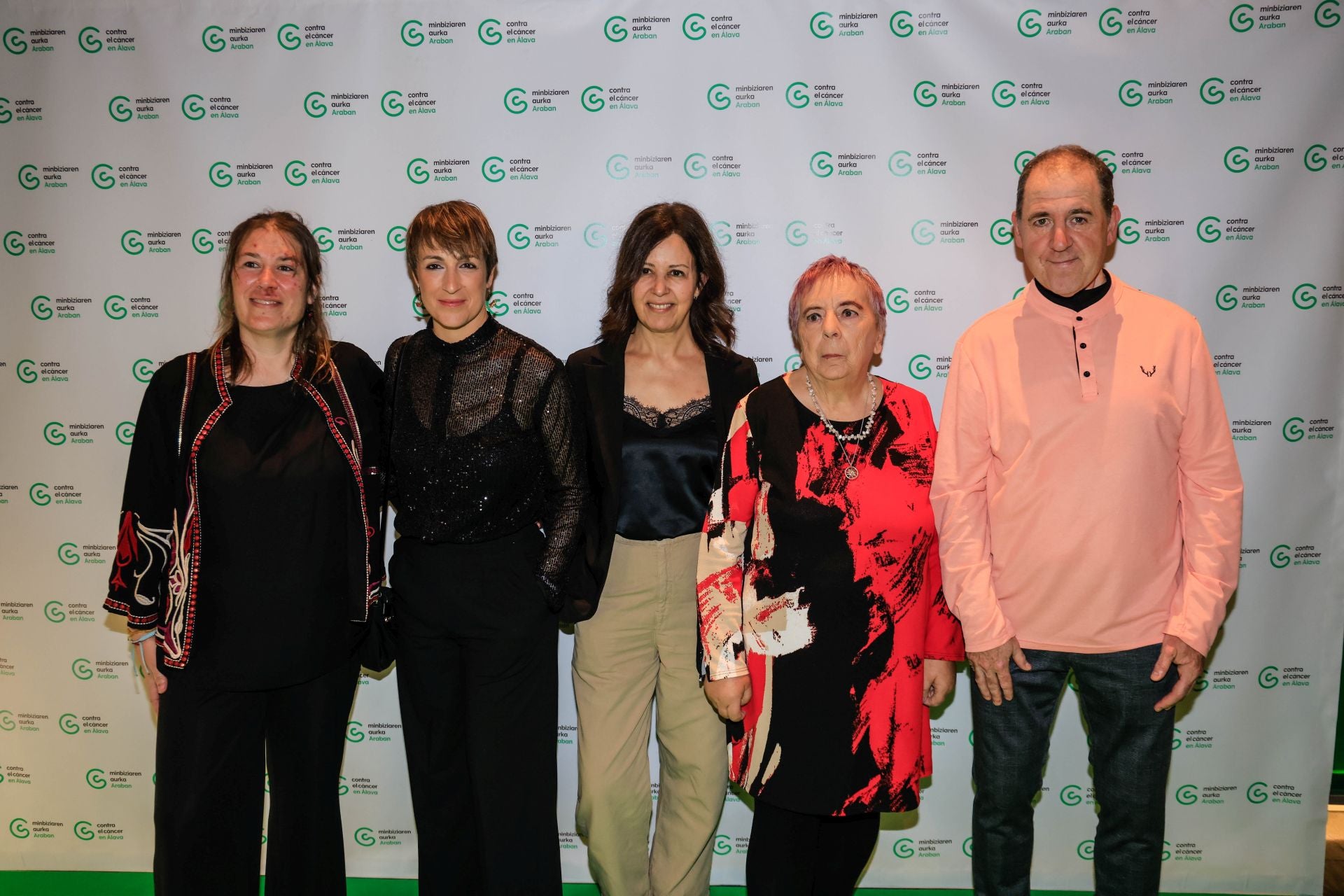 Naiara Ormazábal, Carmen Jiménez, Zuriñe Blasco, Arantza Peña y Jesús Vázquez. 