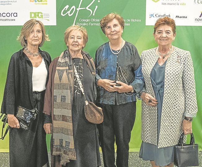 Carmen Narvarte, María Ana Golvano, María Jesús Sarricolea y Estíbaliz Lizarraga.