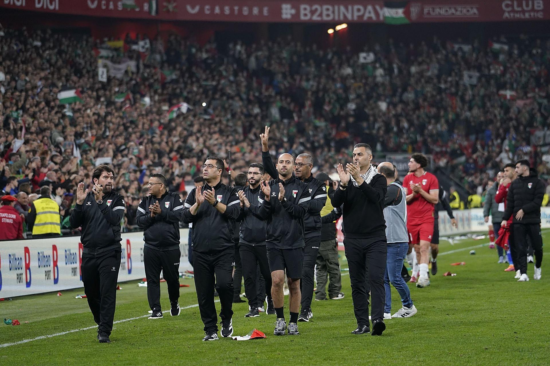 Las bonitas imágenes que nos deja el Euskadi-Palestina en San Mamés