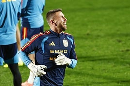 Unai Simón, en un entrenamiento en Las Rozas.