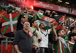 Las bonitas imágenes que nos deja el Euskadi-Palestina en San Mamés