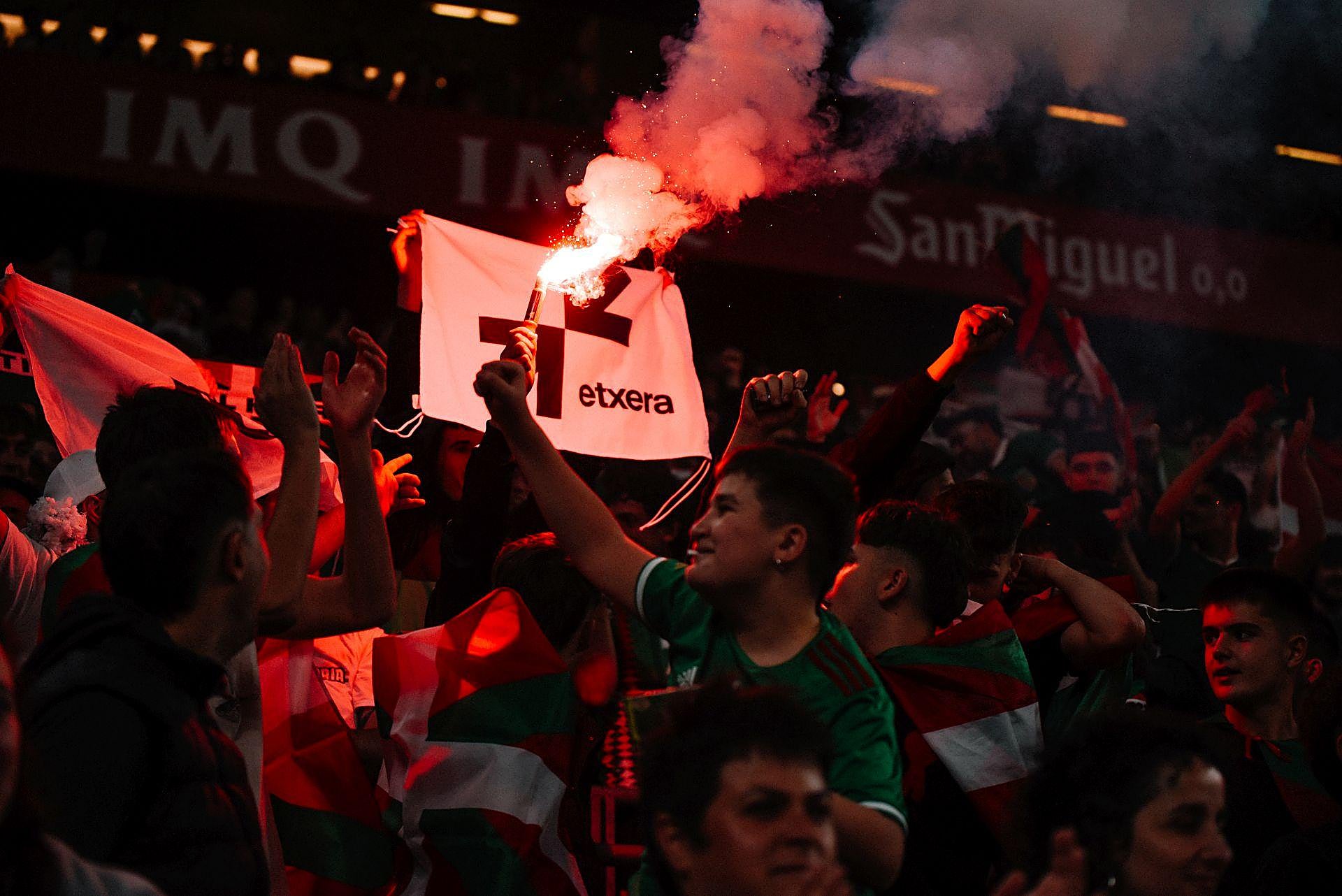 Las bonitas imágenes que nos deja el Euskadi-Palestina en San Mamés