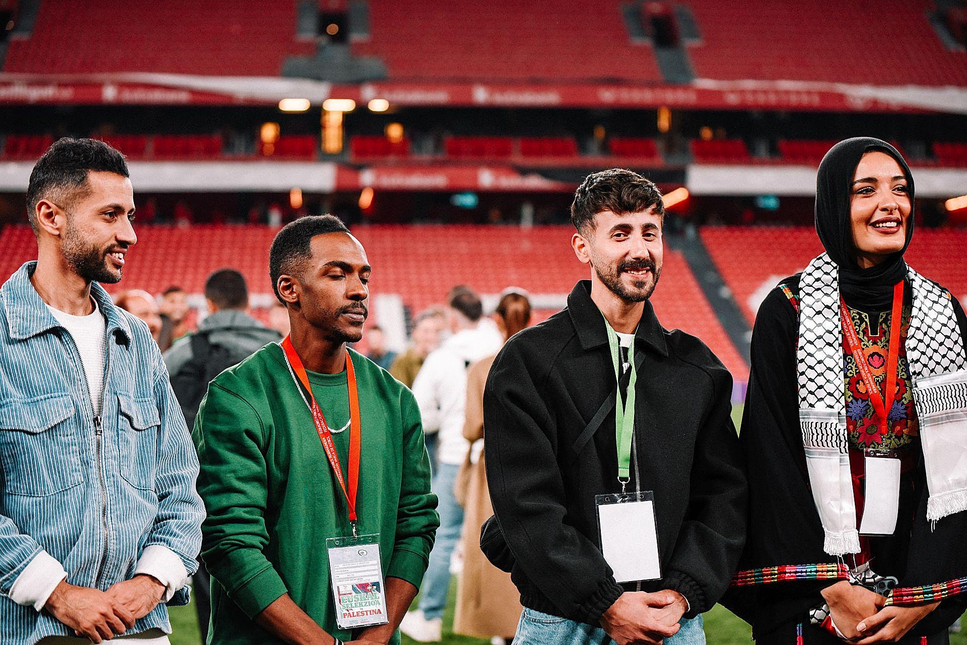 Las bonitas imágenes que nos deja el Euskadi-Palestina en San Mamés